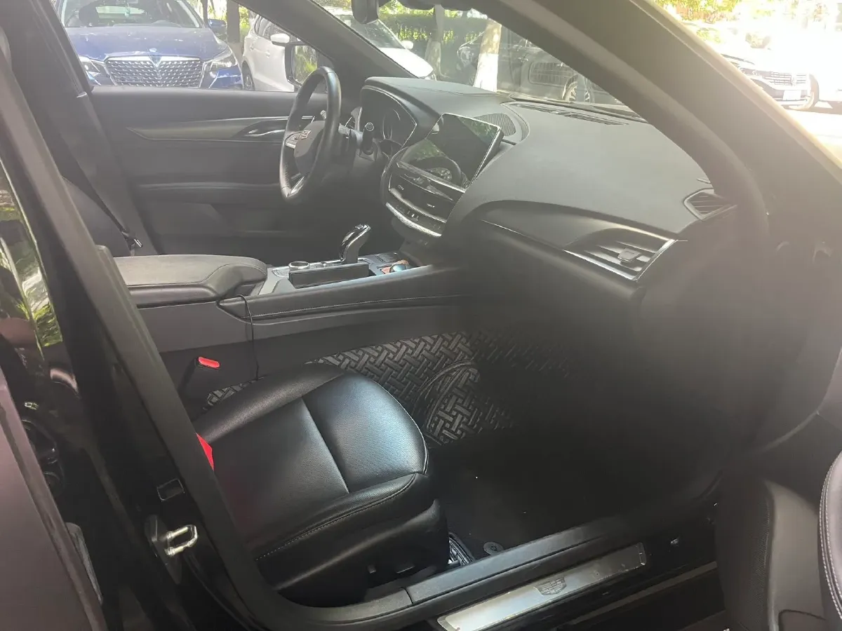 2022 Cadillac CT5 2.0T 237HP L4 10AT,autocango,china used car exporter,china ev exporter,chinese used car exporter,chinese used ev exporter