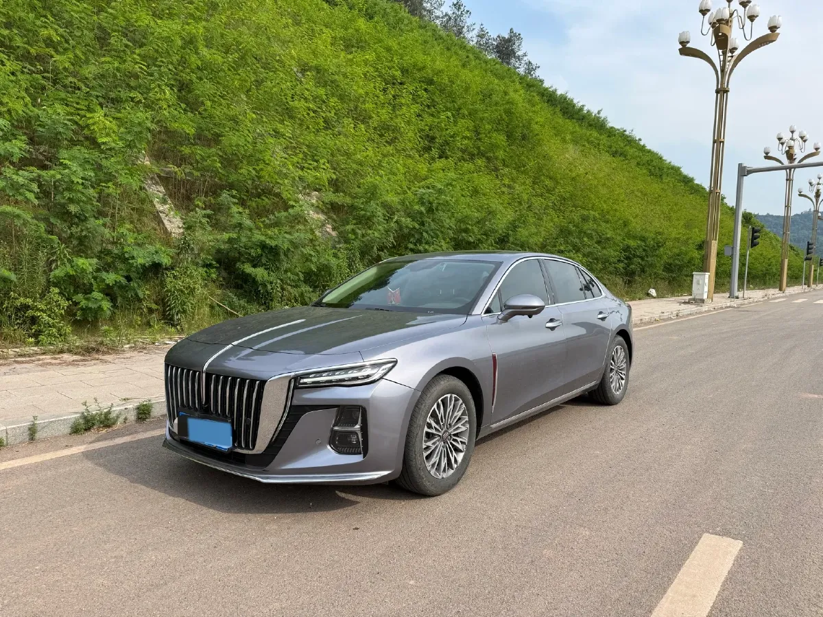2023 HongQi H5 1.5T 169HP L4 7DCT,autocango,china used car exporter,china ev exporter,chinese used car exporter,chinese used ev exporter