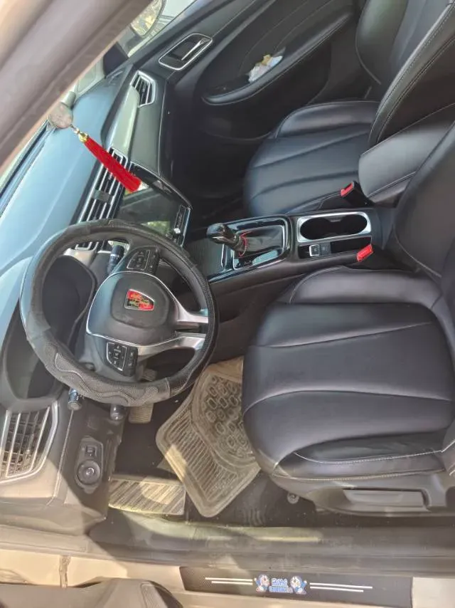 2020 Roewe i5 1.5L 120HP L4 CVT,autocango,china used car exporter,china ev exporter,chinese used car exporter,chinese used ev exporter