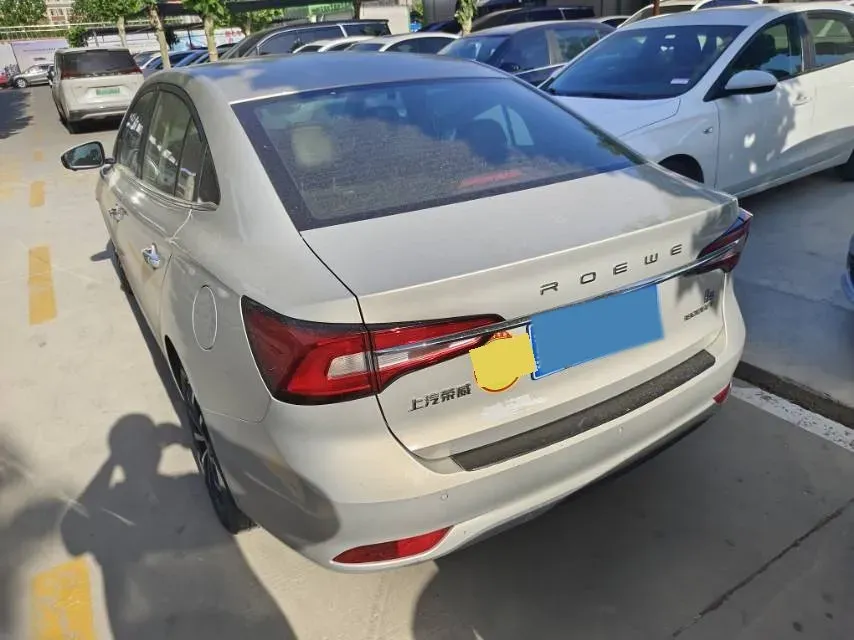 2020 Roewe i5 1.5L 120HP L4 CVT,autocango,china used car exporter,china ev exporter,chinese used car exporter,chinese used ev exporter