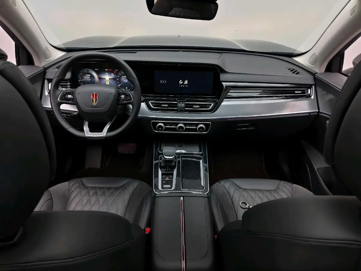 2023 HongQi HS5 2.0T 252HP L4 8AT,autocango,china used car exporter,china ev exporter,chinese used car exporter,chinese used ev exporter