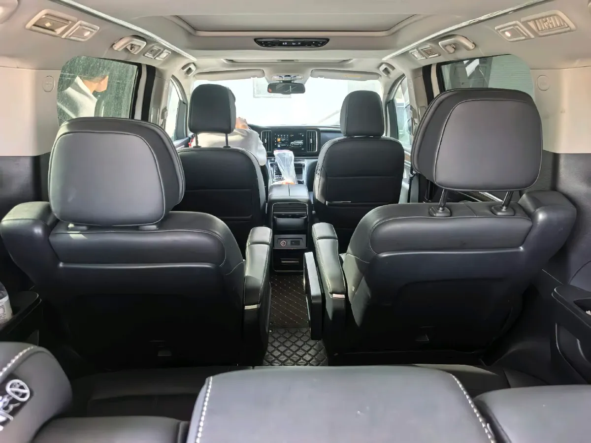 2023 GAC Trumpchi M8 2.0T 252HP L4 8AT,autocango,china used car exporter,china ev exporter,chinese used car exporter,chinese used ev exporter