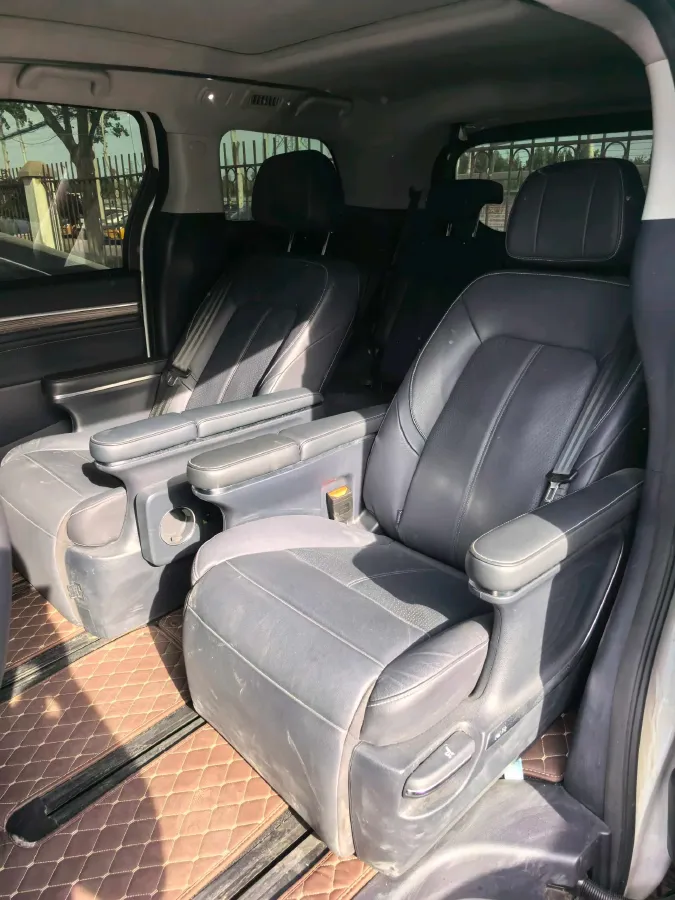 2023 GAC Trumpchi M8 2.0T 252HP L4 8AT,autocango,china used car exporter,china ev exporter,chinese used car exporter,chinese used ev exporter
