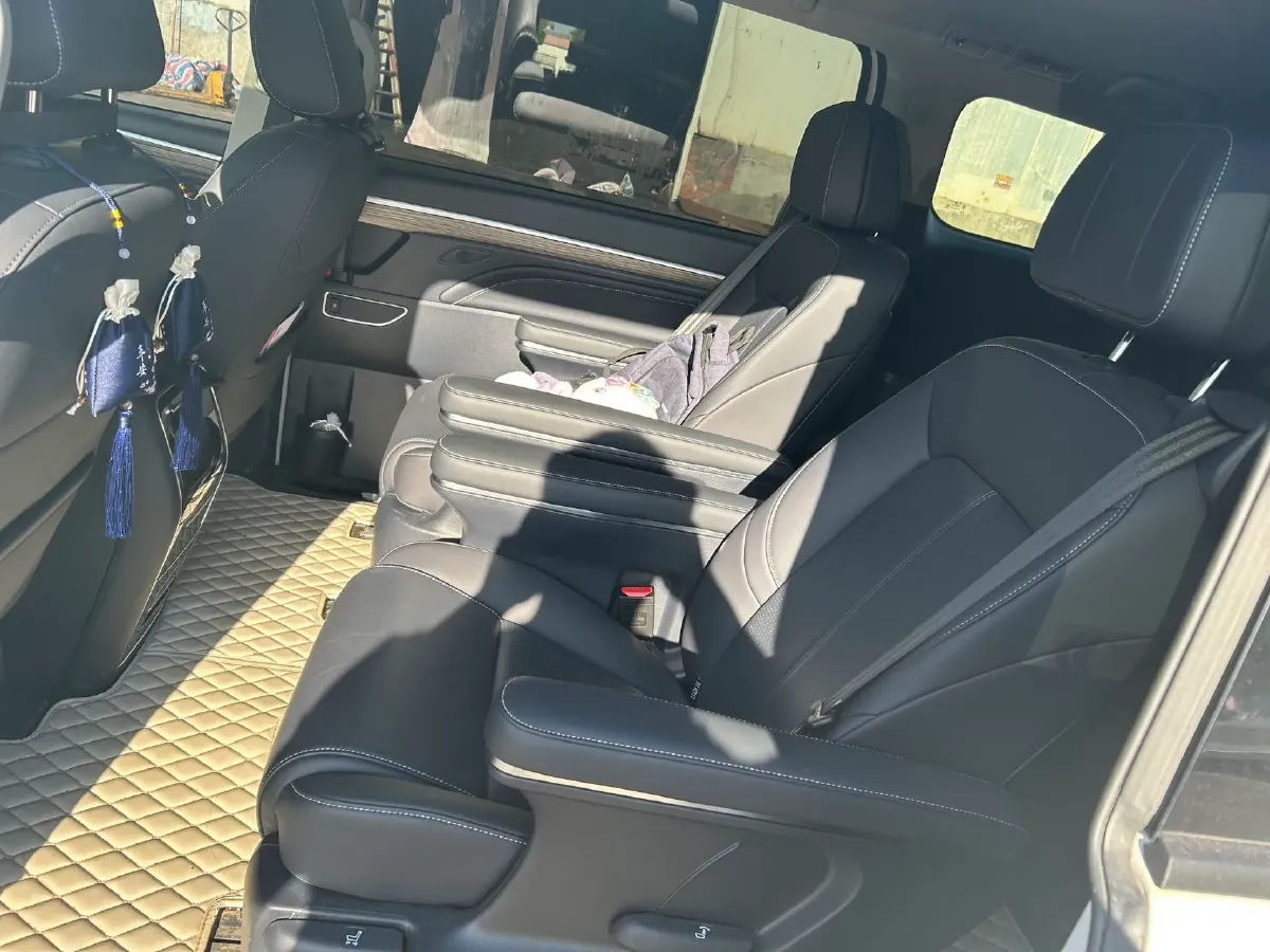 2024 GAC Trumpchi M8 2.0T 252HP L4 8AT,autocango,china used car exporter,china ev exporter,chinese used car exporter,chinese used ev exporter