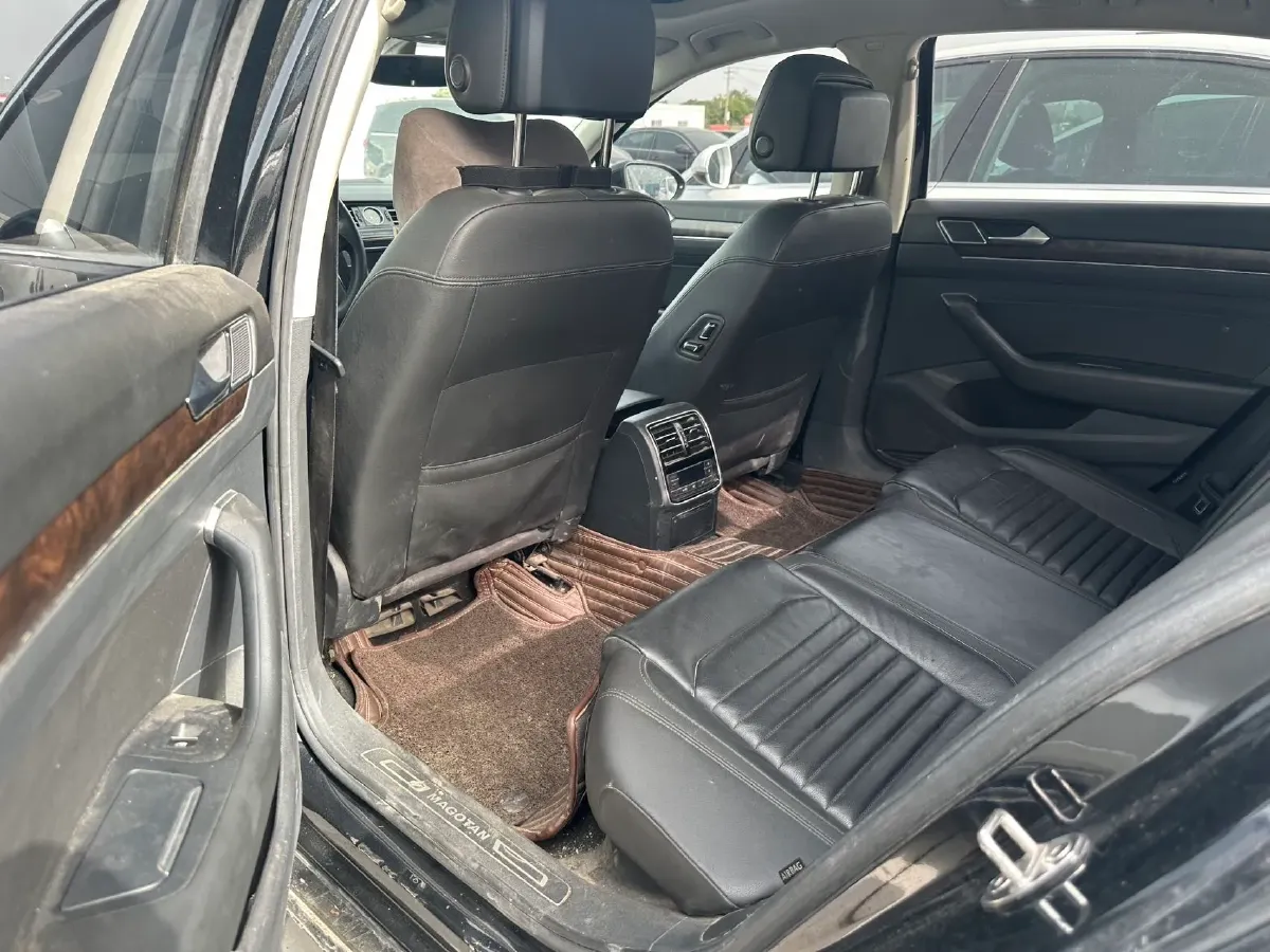 2018 Volkswagen Magotan 1.8T 180HP L4 7DCT,autocango,china used car exporter,china ev exporter,chinese used car exporter,chinese used ev exporter