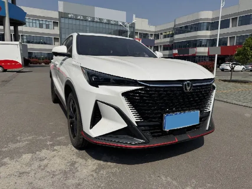 2024 ChangAn X5 PLUS 1.5T 188HP L4 7DCT,autocango,china used car exporter,china ev exporter,chinese used car exporter,chinese used ev exporter