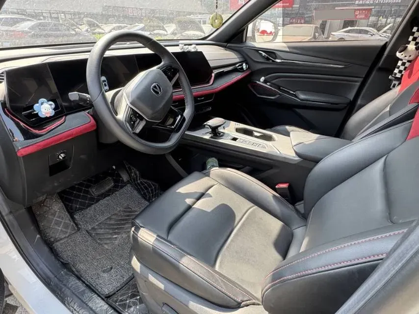 2024 ChangAn X5 PLUS 1.5T 188HP L4 7DCT,autocango,china used car exporter,china ev exporter,chinese used car exporter,chinese used ev exporter