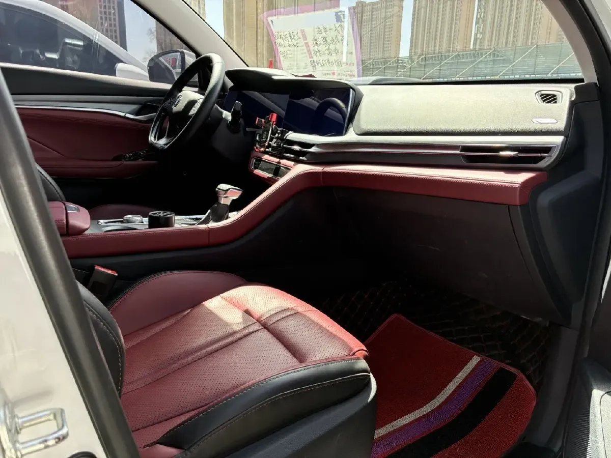 2022 ChangAn CS75 Plus 1.5T 178HP L4 6AT,autocango,china used car exporter,china ev exporter,chinese used car exporter,chinese used ev exporter