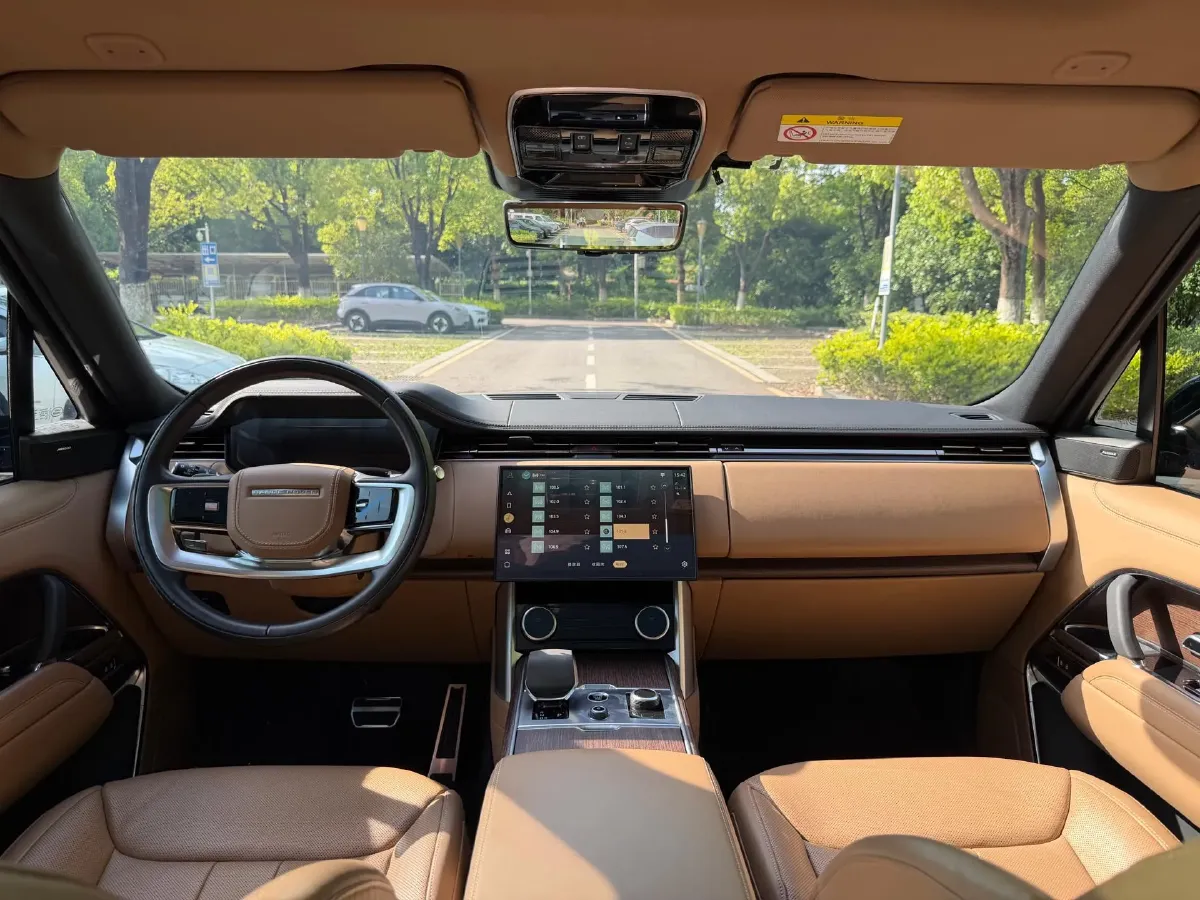 2024 Land Rover Range Rover 3.0T 400HP L6 8AT,autocango,china used car exporter,china ev exporter,chinese used car exporter,chinese used ev exporter