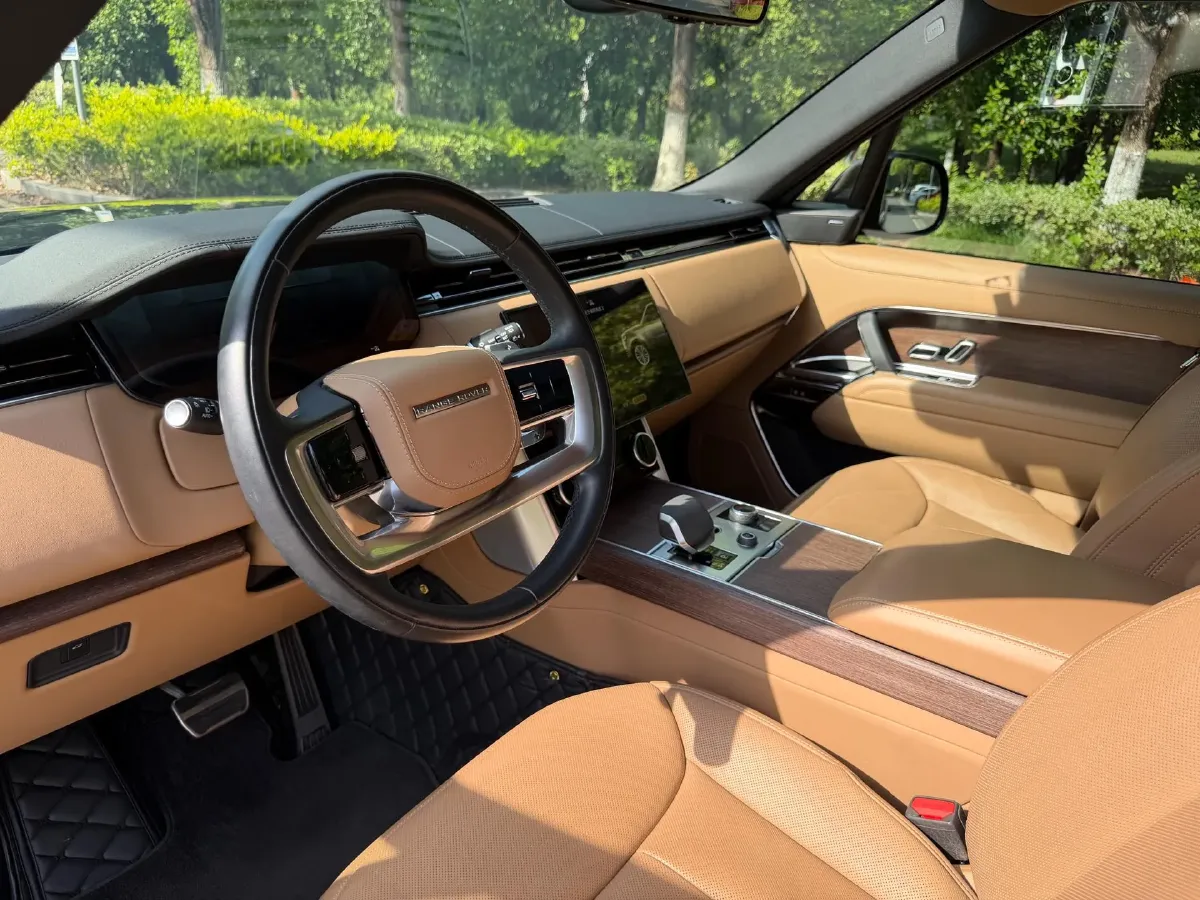 2024 Land Rover Range Rover 3.0T 400HP L6 8AT,autocango,china used car exporter,china ev exporter,chinese used car exporter,chinese used ev exporter