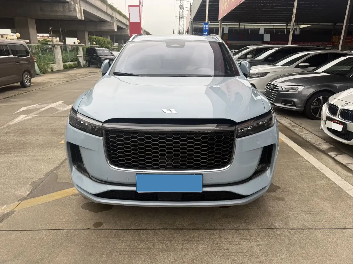 2021 Li ONE Range Extended 131HP REEV 40.5KWH,autocango,china used car exporter,china ev exporter,chinese used car exporter,chinese used ev exporter