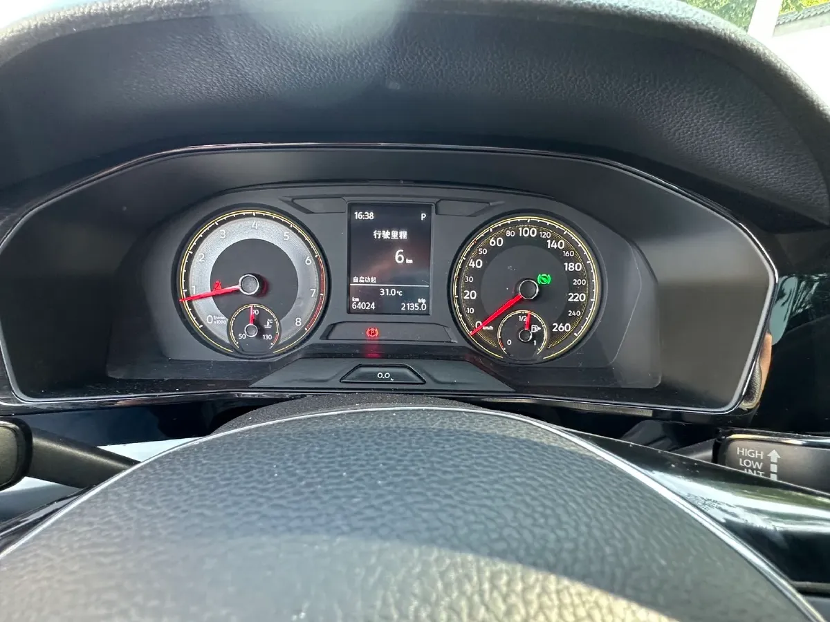 2018 Skoda Karoq 1.4T 150HP L4 7DCT,autocango,china used car exporter,china ev exporter,chinese used car exporter,chinese used ev exporter