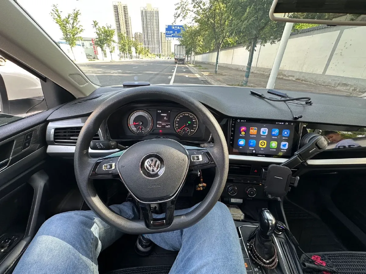 2018 Skoda Karoq 1.4T 150HP L4 7DCT,autocango,china used car exporter,china ev exporter,chinese used car exporter,chinese used ev exporter