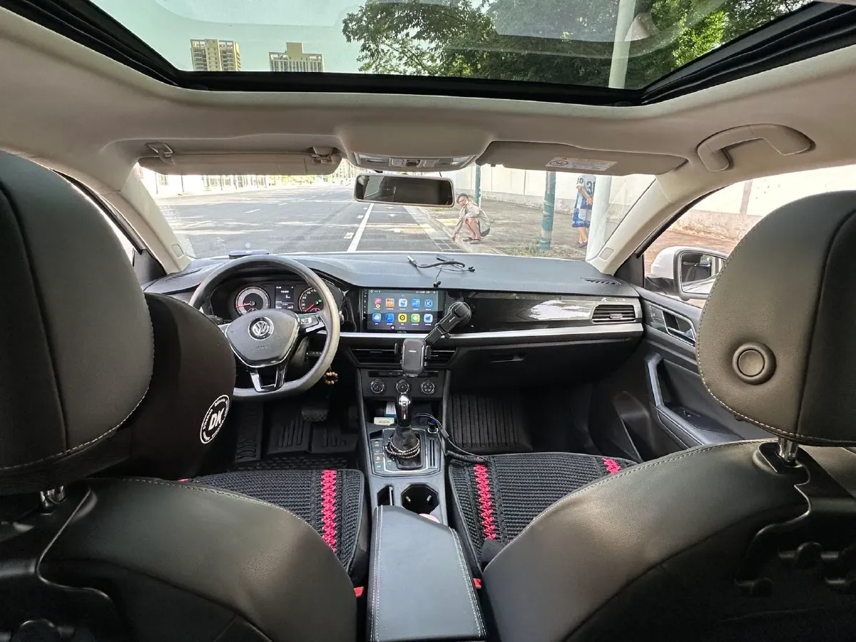 2018 Skoda Karoq 1.4T 150HP L4 7DCT,autocango,china used car exporter,china ev exporter,chinese used car exporter,chinese used ev exporter