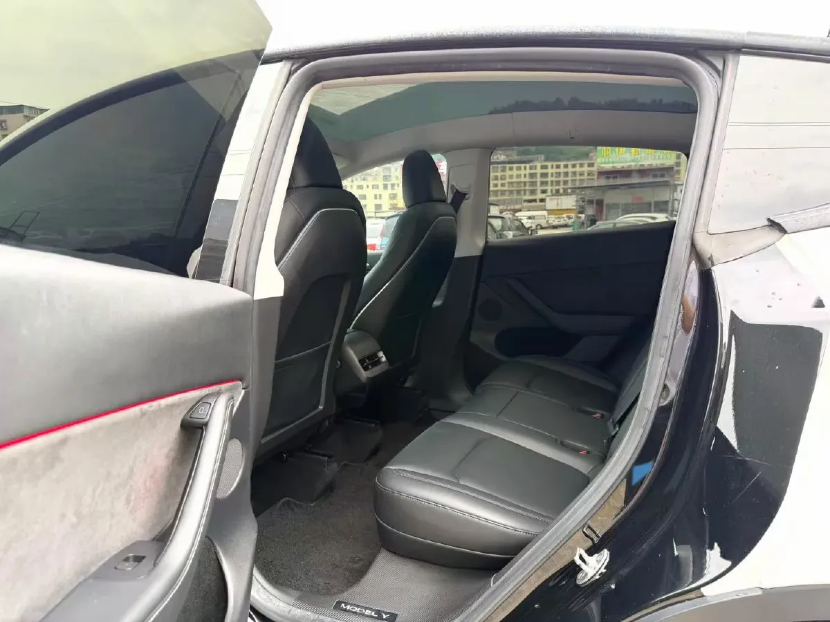 2022 Tesla Model Y BEV 60KWH,autocango,china used car exporter,china ev exporter,chinese used car exporter,chinese used ev exporter