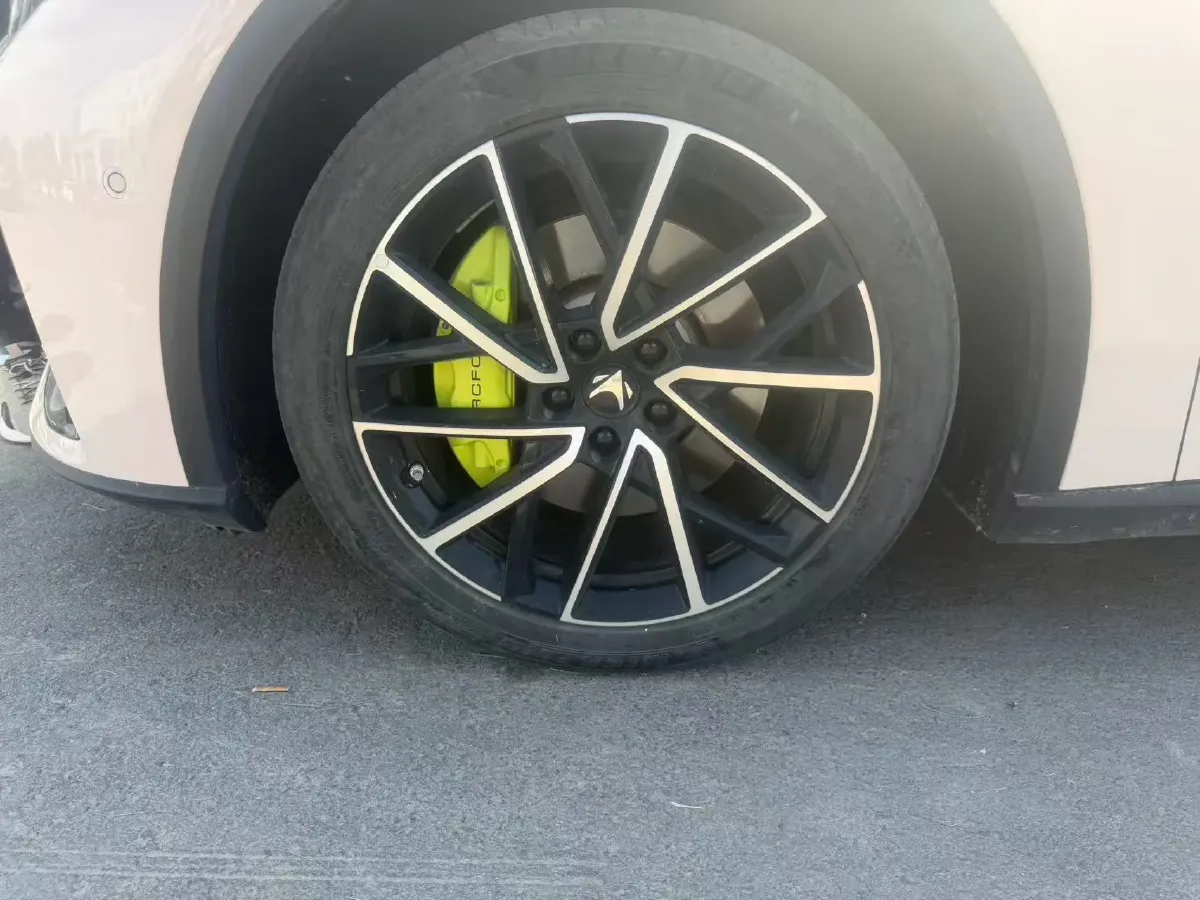 2025 ARCFOX αS5 BEV,autocango,china used car exporter,china ev exporter,chinese used car exporter,chinese used ev exporter