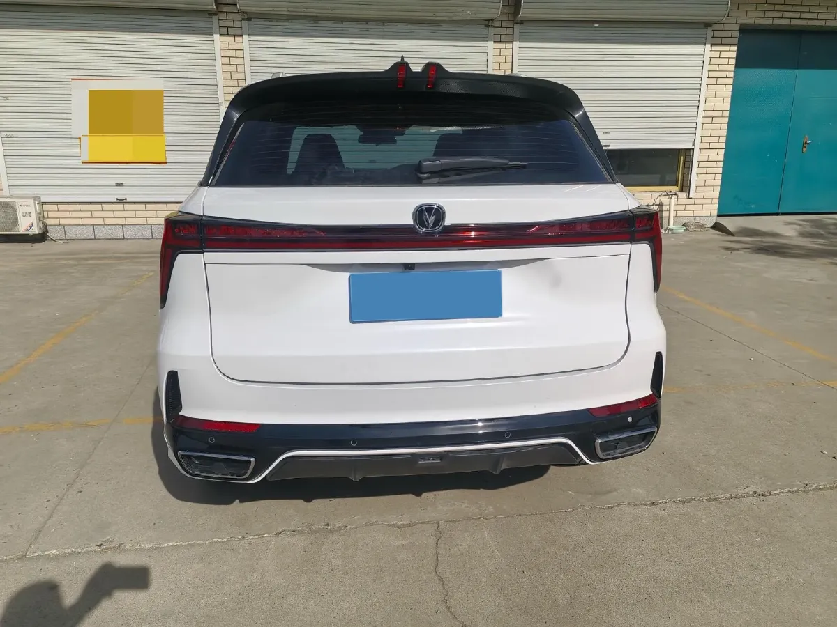 2025 ChangAn CS75 Plus 1.5T 188HP L4 8AT,autocango,china used car exporter,china ev exporter,chinese used car exporter,chinese used ev exporter