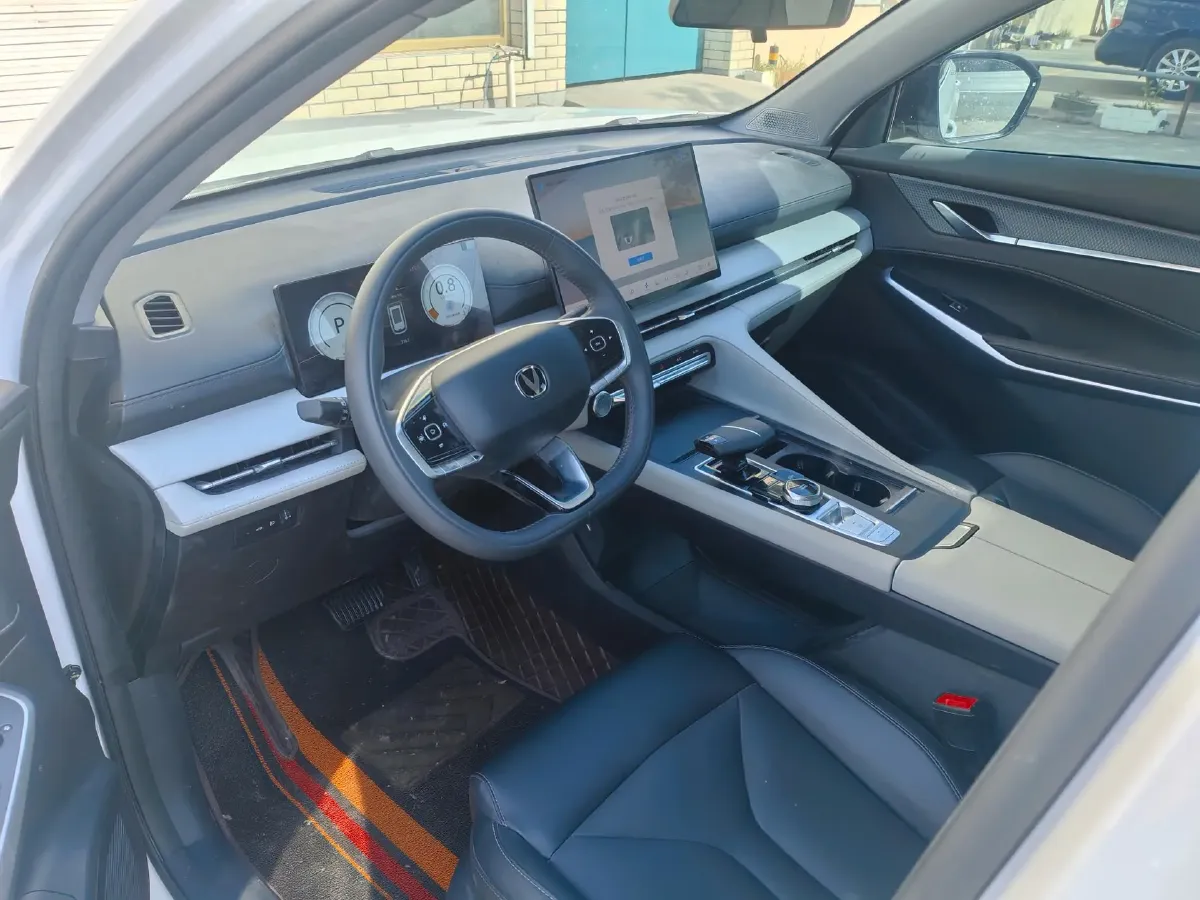 2025 ChangAn CS75 Plus 1.5T 188HP L4 8AT,autocango,china used car exporter,china ev exporter,chinese used car exporter,chinese used ev exporter