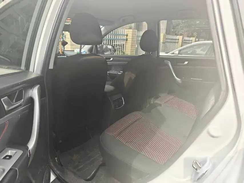 2019 Haval M6 1.5T 150HP L4 6MT,autocango,china used car exporter,china ev exporter,chinese used car exporter,chinese used ev exporter