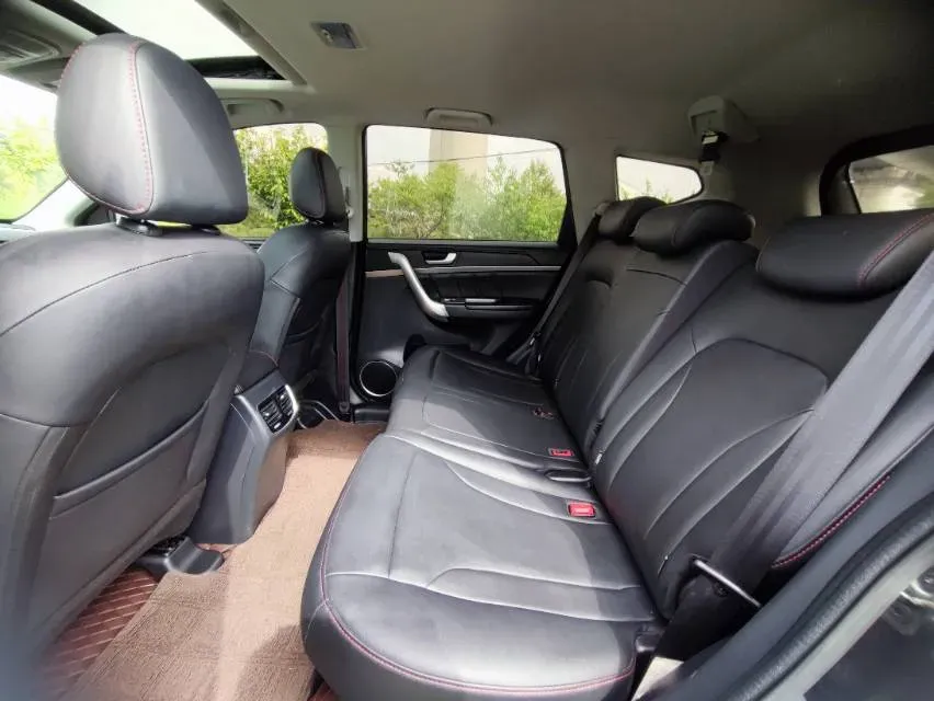 2019 Haval M6 1.5T 150HP L4 6MT,autocango,china used car exporter,china ev exporter,chinese used car exporter,chinese used ev exporter