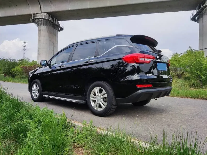 2019 Haval M6 1.5T 150HP L4 6MT,autocango,china used car exporter,china ev exporter,chinese used car exporter,chinese used ev exporter