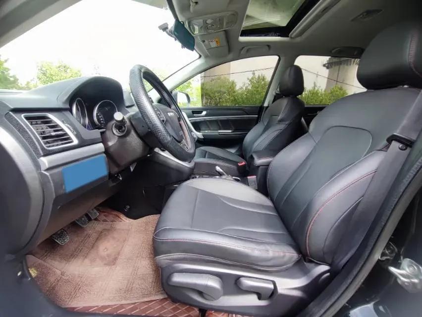 2019 Haval M6 1.5T 150HP L4 6MT,autocango,china used car exporter,china ev exporter,chinese used car exporter,chinese used ev exporter