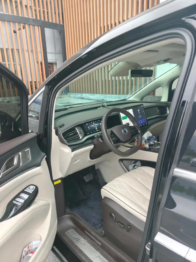 2024 Denza D9 1.5T 139HP L4 E-CVT PHEV 40KWH,autocango,china used car exporter,china ev exporter,chinese used car exporter,chinese used ev exporter