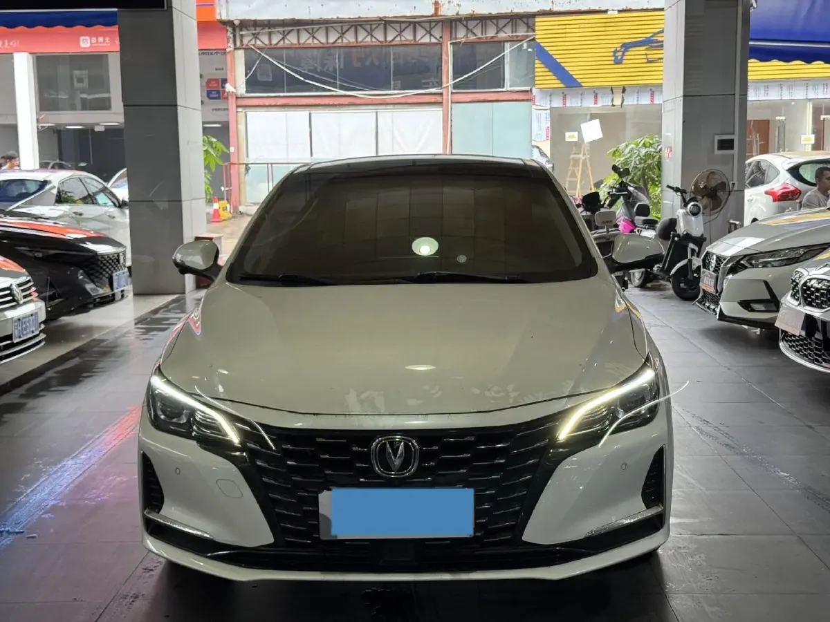 2022 ChangAn Raeton CC 1.5T 188HP L4 7DCT,autocango,china used car exporter,china ev exporter,chinese used car exporter,chinese used ev exporter