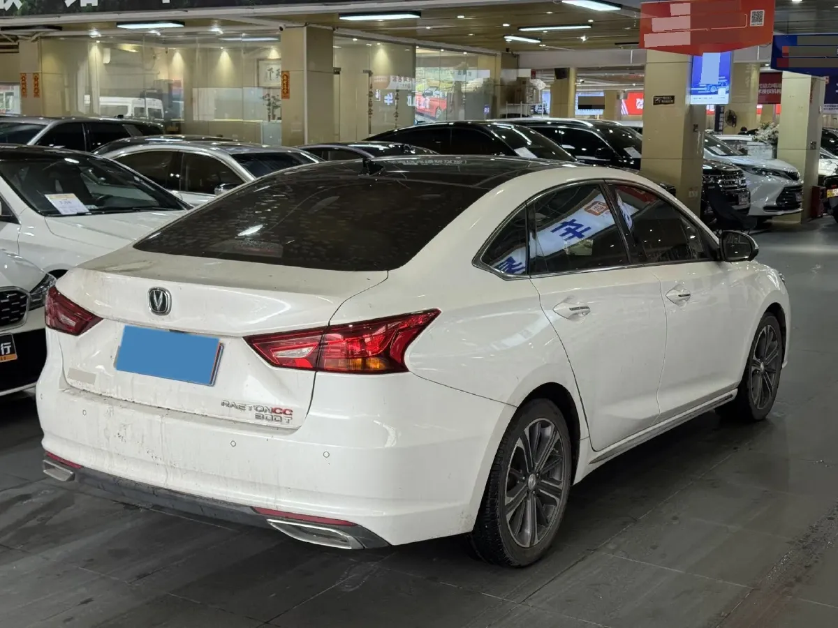 2022 ChangAn Raeton CC 1.5T 188HP L4 7DCT,autocango,china used car exporter,china ev exporter,chinese used car exporter,chinese used ev exporter