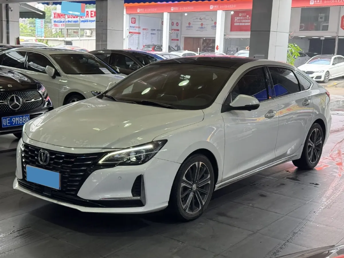 2022 ChangAn Raeton CC 1.5T 188HP L4 7DCT,autocango,china used car exporter,china ev exporter,chinese used car exporter,chinese used ev exporter
