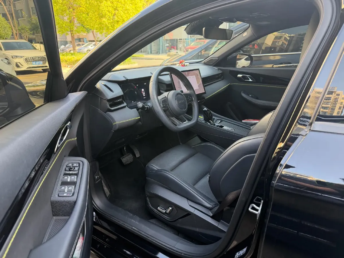 2023 MAXUS G50 1.5T 181HP L4 7DCT,autocango,china used car exporter,china ev exporter,chinese used car exporter,chinese used ev exporter
