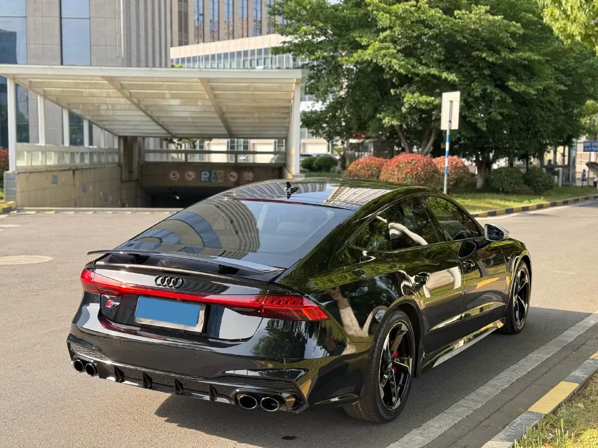 2020 Audi A7 2.0T 245HP L4 7DCT,autocango,china used car exporter,china ev exporter,chinese used car exporter,chinese used ev exporter