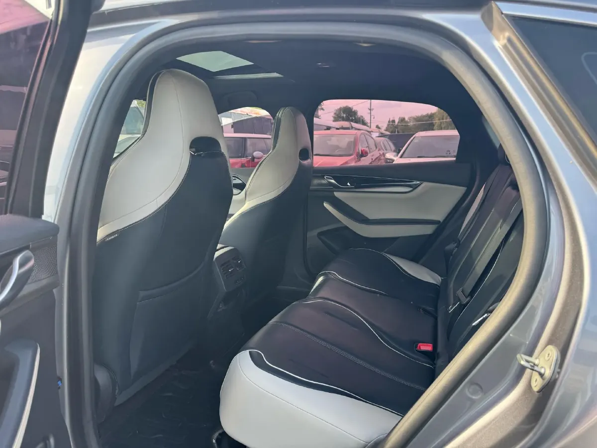 2021 Isuzu D-MAX 1.9T 163HP L4 6AT,autocango,china used car exporter,china ev exporter,chinese used car exporter,chinese used ev exporter