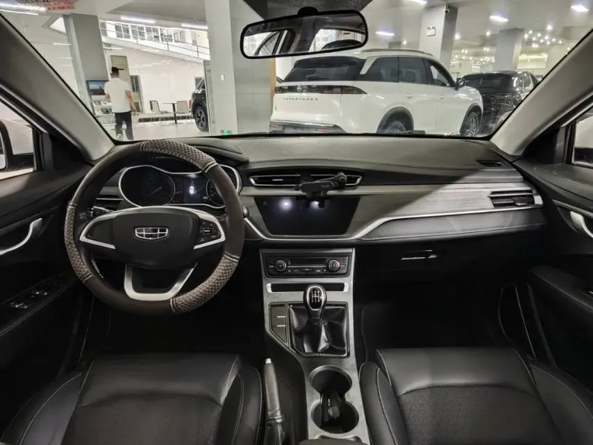 2020 Geely Emgrand 1.5L 109HP L4 5MT,autocango,china used car exporter,china ev exporter,chinese used car exporter,chinese used ev exporter