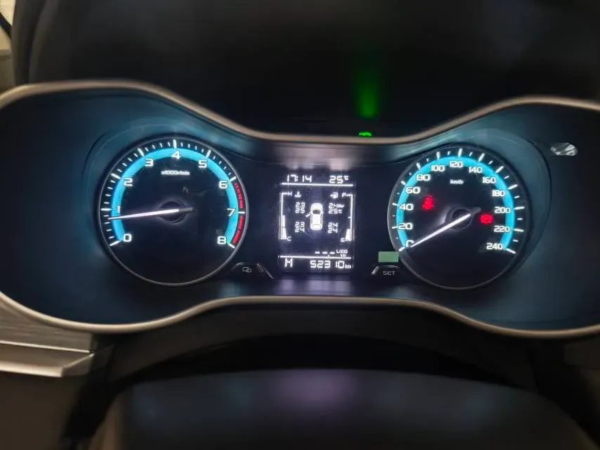 2020 Geely Emgrand 1.5L 109HP L4 5MT,autocango,china used car exporter,china ev exporter,chinese used car exporter,chinese used ev exporter