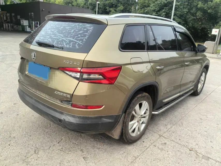 2017 Skoda Kodiak 1.8T 180HP L4 7DCT,autocango,china used car exporter,china ev exporter,chinese used car exporter,chinese used ev exporter