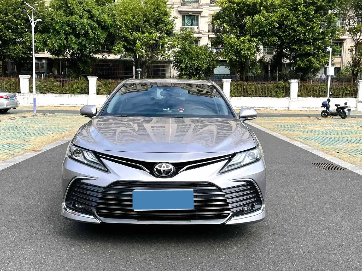 2023 Toyota Camry 2.0L 177HP L4 CVT,autocango,china used car exporter,china ev exporter,chinese used car exporter,chinese used ev exporter