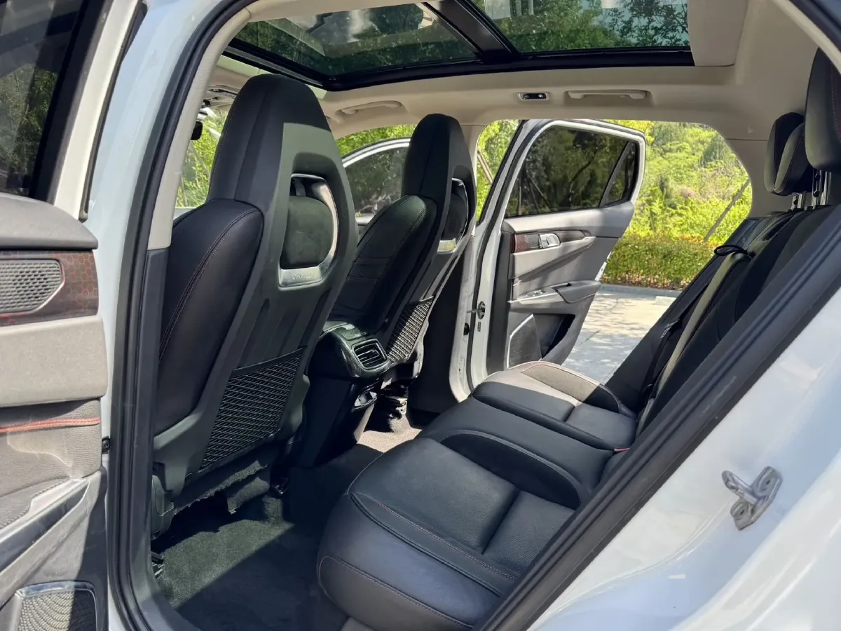2017 Foton Sauvana 2.0T 218HP L4 6AT,autocango,china used car exporter,china ev exporter,chinese used car exporter,chinese used ev exporter