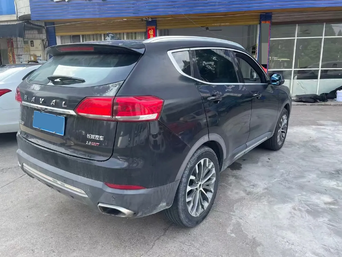 2017 Haval H6 2.0T 197HP L4 7DCT,autocango,china used car exporter,china ev exporter,chinese used car exporter,chinese used ev exporter