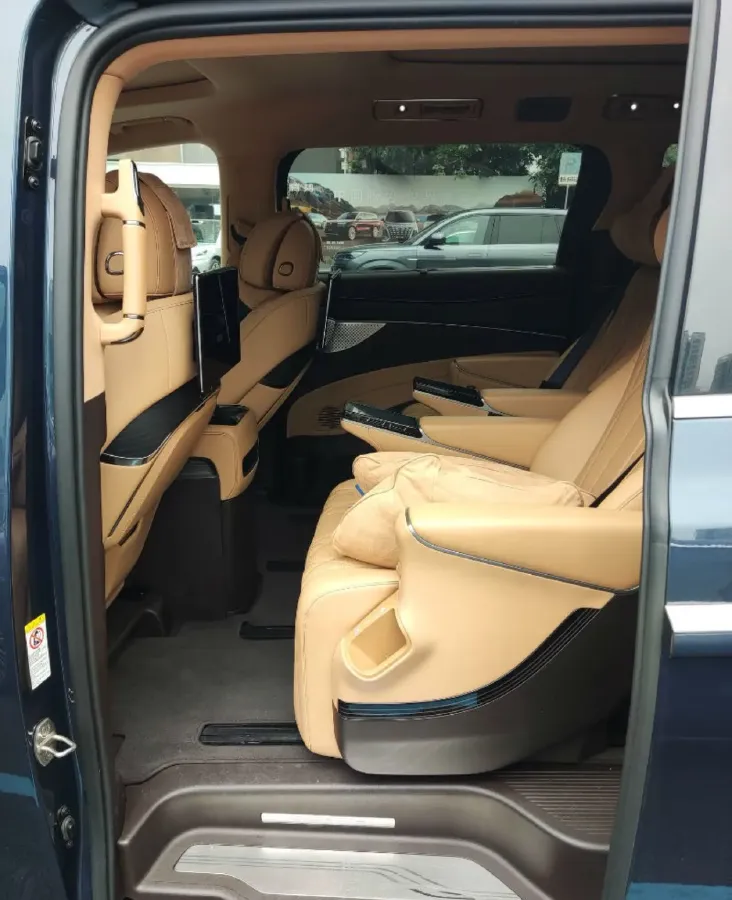 2025 Denza D9 1.5T 156HP L4 E-CVT PHEV 40KWH,autocango,china used car exporter,china ev exporter,chinese used car exporter,chinese used ev exporter