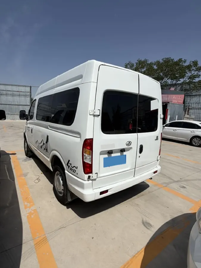 2020 MAXUS XinTu V80 2.5T 136HP L4 6MT,autocango,china used car exporter,china ev exporter,chinese used car exporter,chinese used ev exporter