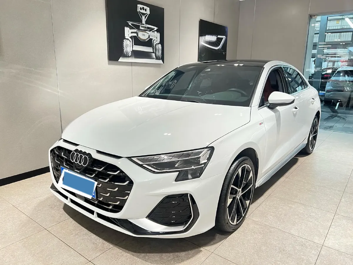 2025 Audi A3 1.5T 160HP L4 7DCT,autocango,china used car exporter,china ev exporter,chinese used car exporter,chinese used ev exporter