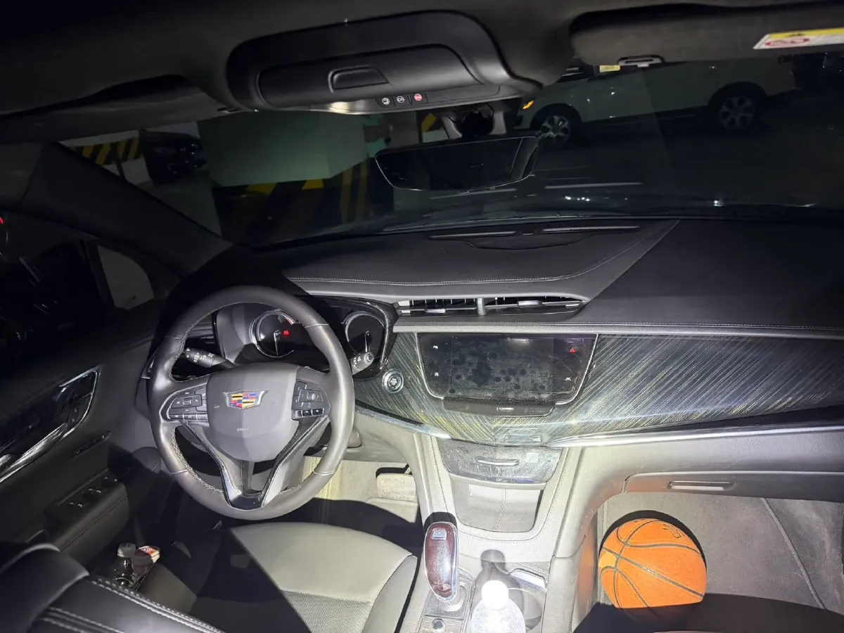 2022 Cadillac XT6 2.0T 237HP L4 9AT,autocango,china used car exporter,china ev exporter,chinese used car exporter,chinese used ev exporter