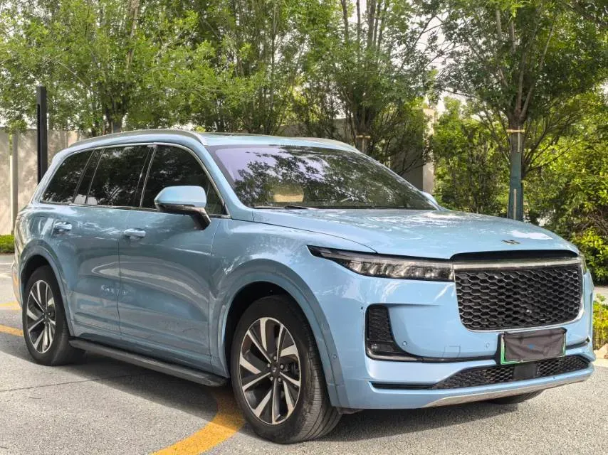 2021 Li ONE Range Extended 131HP REEV 40.5KWH,autocango,china used car exporter,china ev exporter,chinese used car exporter,chinese used ev exporter