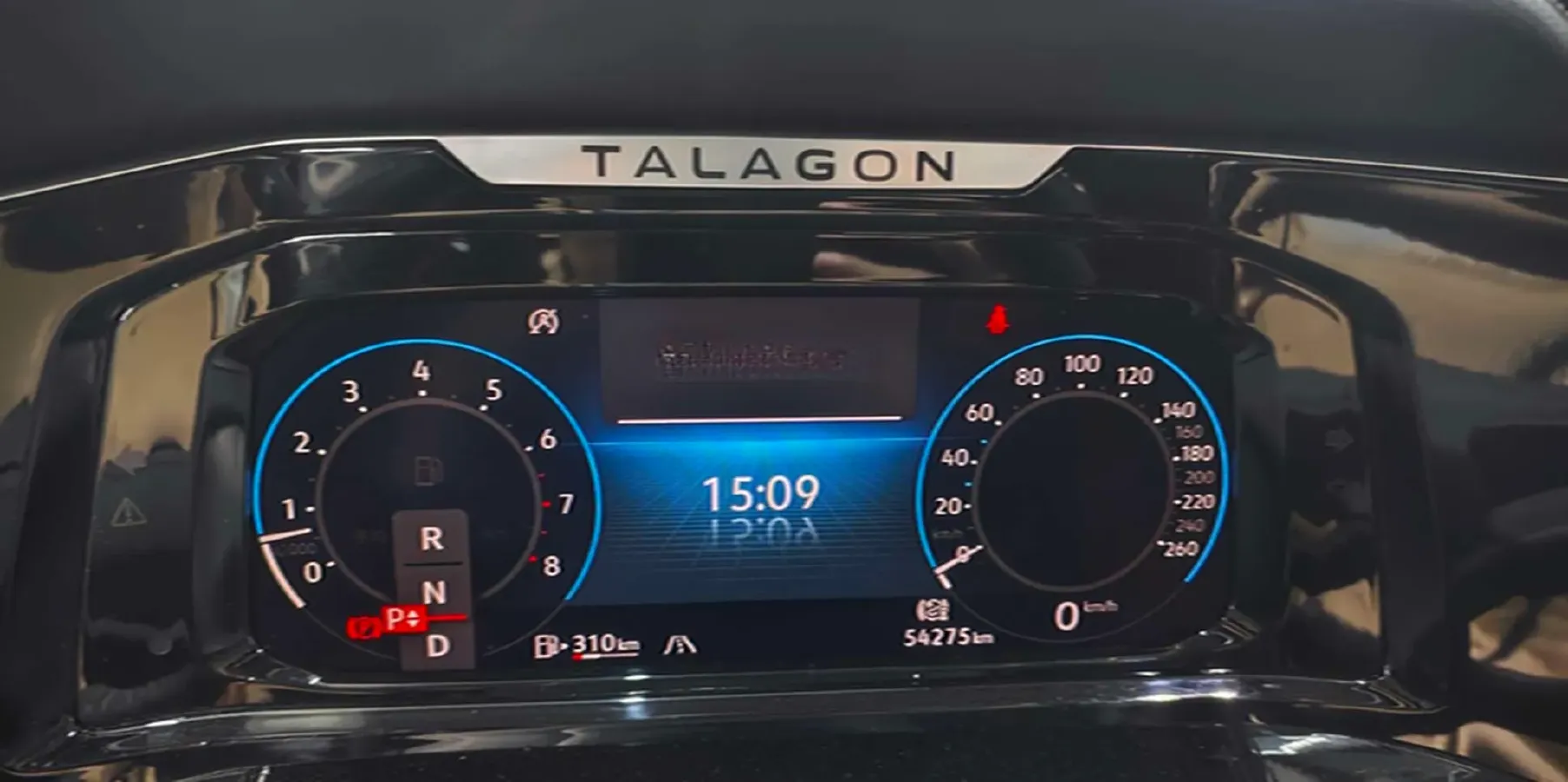 2022 Volkswagen Talagon 2.5T 299HP V6 7DCT,autocango,china used car exporter,china ev exporter,chinese used car exporter,chinese used ev exporter