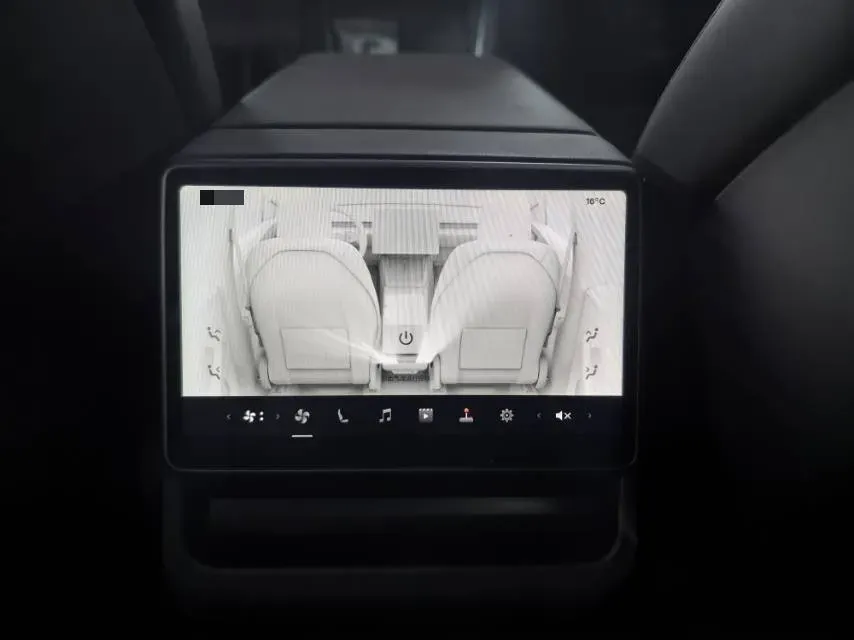 2025 Tesla Model Y BEV 62.5KWH,autocango,china used car exporter,china ev exporter,chinese used car exporter,chinese used ev exporter