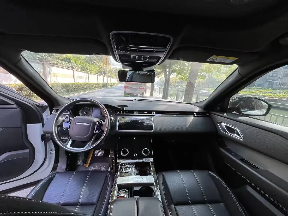 2020 Land Rover Range Rover Velar 2.0T 250HP L4 8AT,autocango,china used car exporter,china ev exporter,chinese used car exporter,chinese used ev exporter