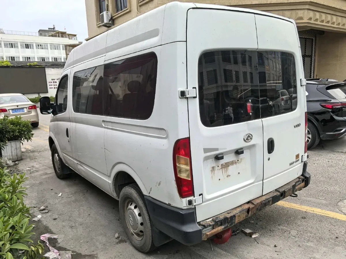 2018 MAXUS XinTu V80 2.5T 136HP L4 6MT,autocango,china used car exporter,china ev exporter,chinese used car exporter,chinese used ev exporter