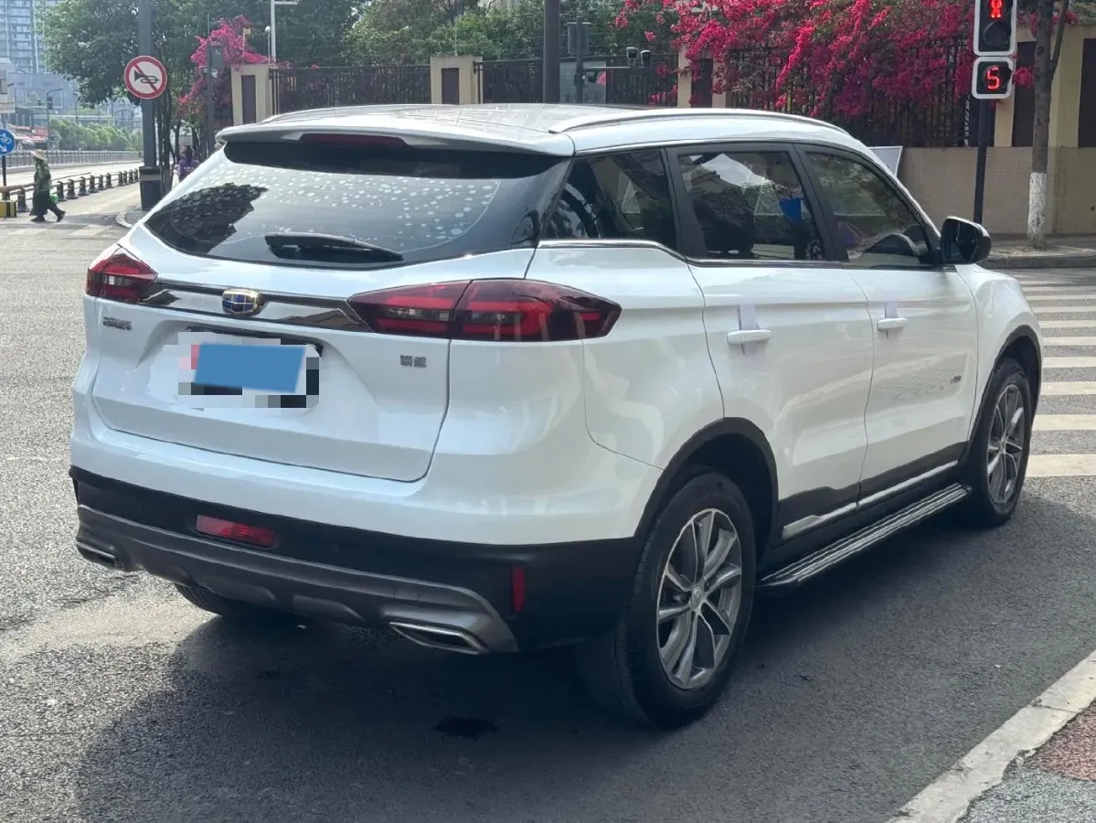 2020 Roewe i6 1.5T 169HP L4 7DCT,autocango,china used car exporter,china ev exporter,chinese used car exporter,chinese used ev exporter
