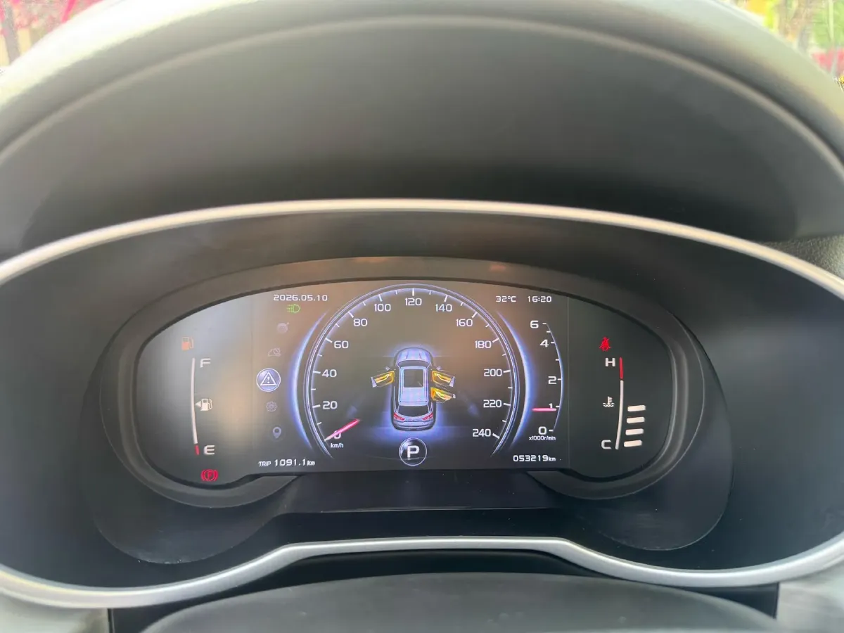 2020 Roewe i6 1.5T 169HP L4 7DCT,autocango,china used car exporter,china ev exporter,chinese used car exporter,chinese used ev exporter